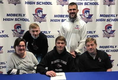 Moberly All-State WR Short Signs With Benedictine Football