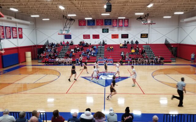 Moberly Overcomes Versailles Grinnell Offense