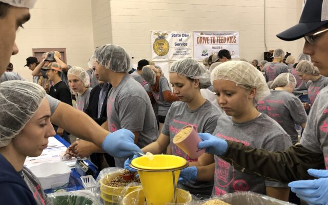 FFA Members Packing Meals On State Fairgrounds
