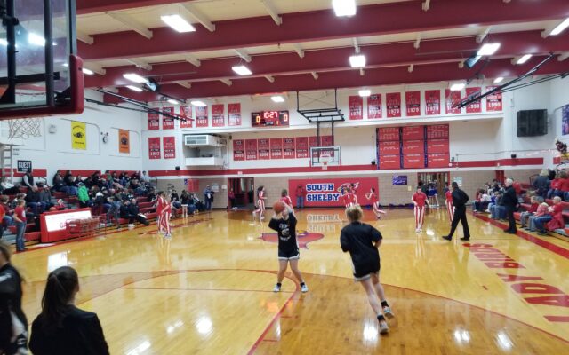 South Shelby Girls Clinch Big Conference Win, Centralia Boys Prevail