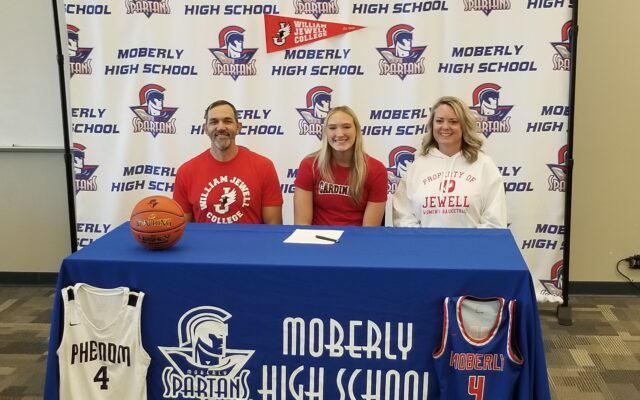Asa Fanning Signs With William Jewell Basketball